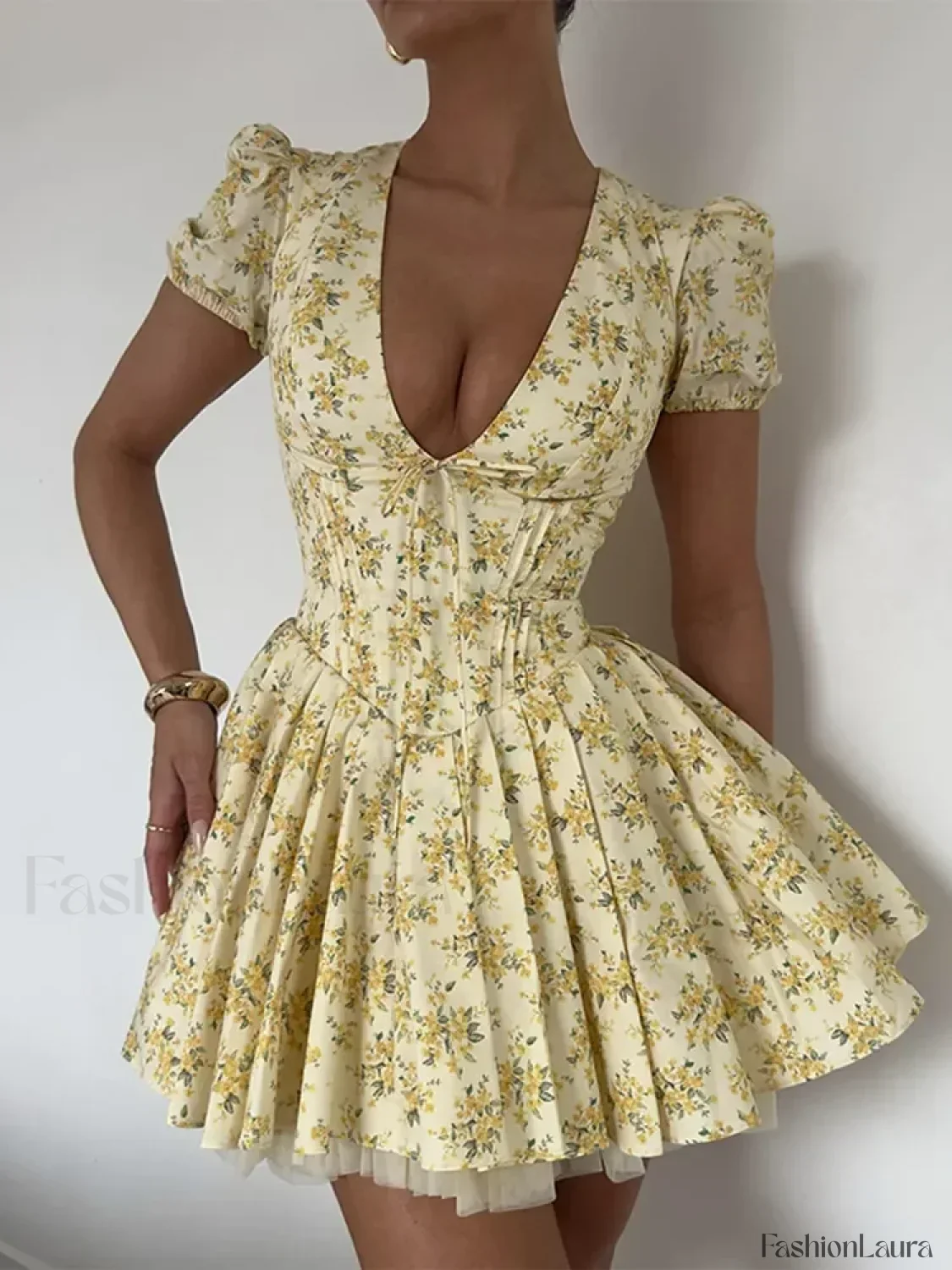 Pleated Puff-Sleeve Floral Dress - Image 15