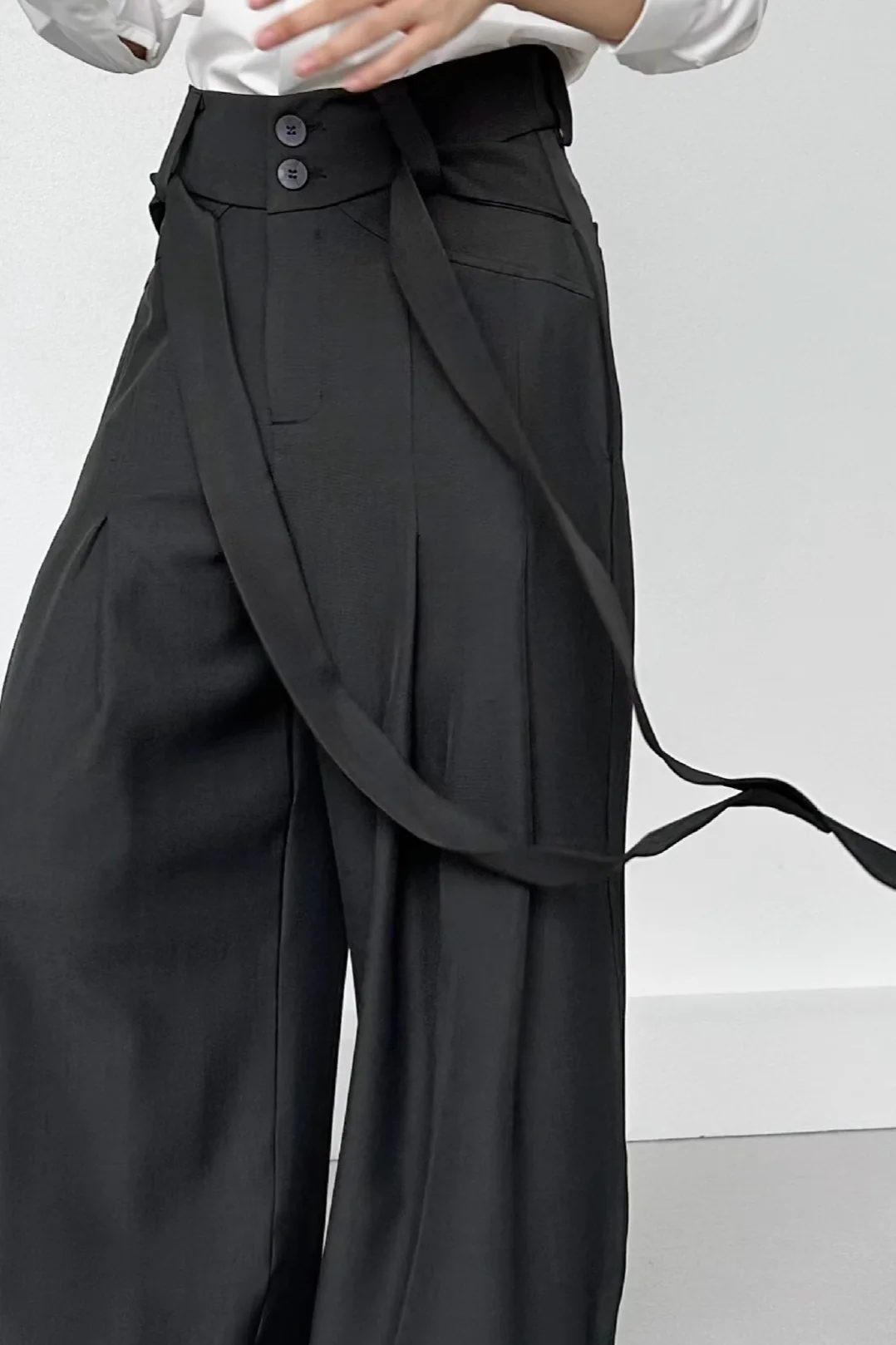 Ruched Ribbon Minimalist Chic Pants - Image 2