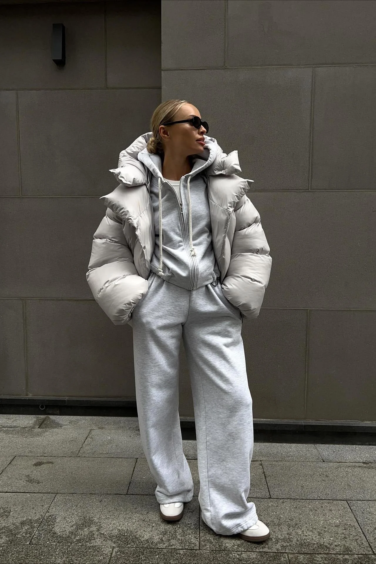 Short Hooded Puffer Jacket - Image 2