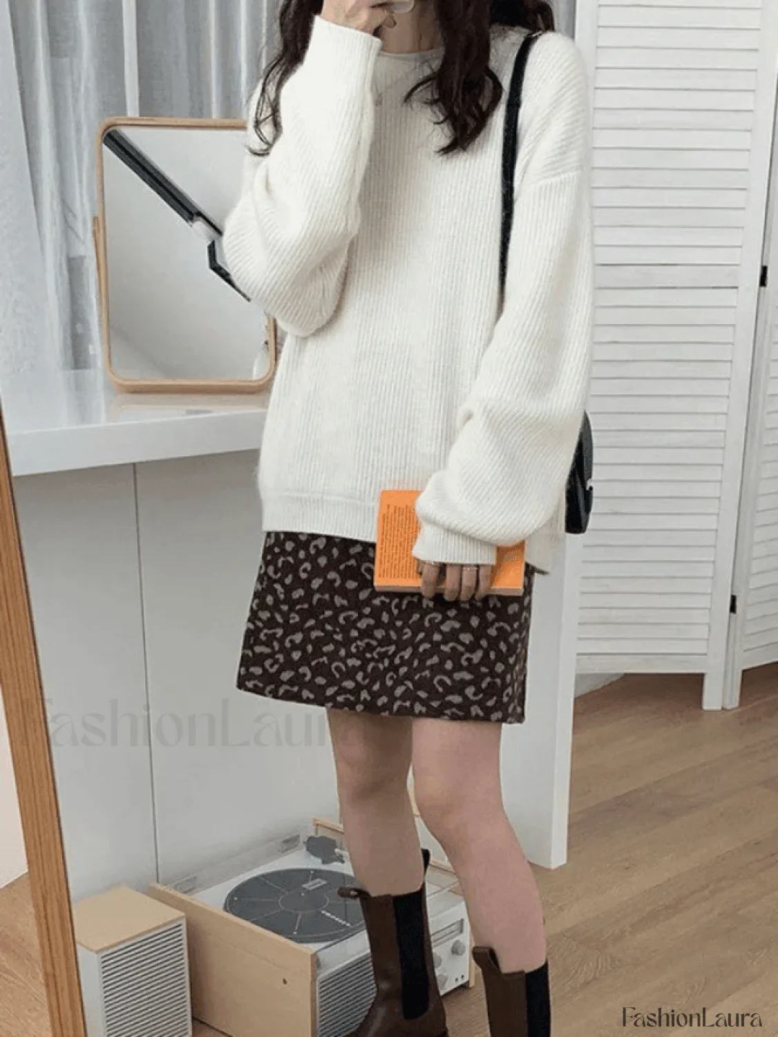 Solid Color Crew Neck Pullover Sweater - Image 28