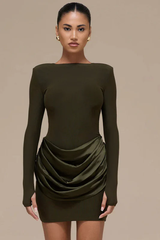Solid Color Ruched Bodycon Dress - Image 7