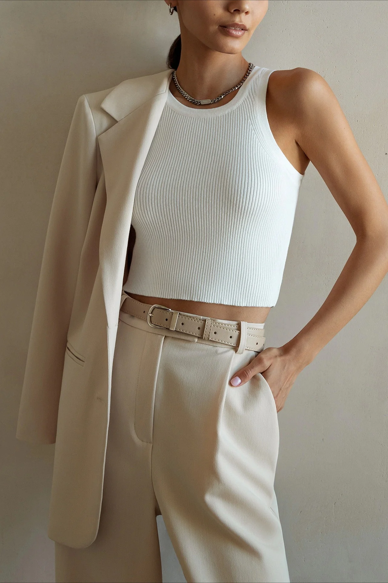 Solid Cropped Knit Top - Image 3
