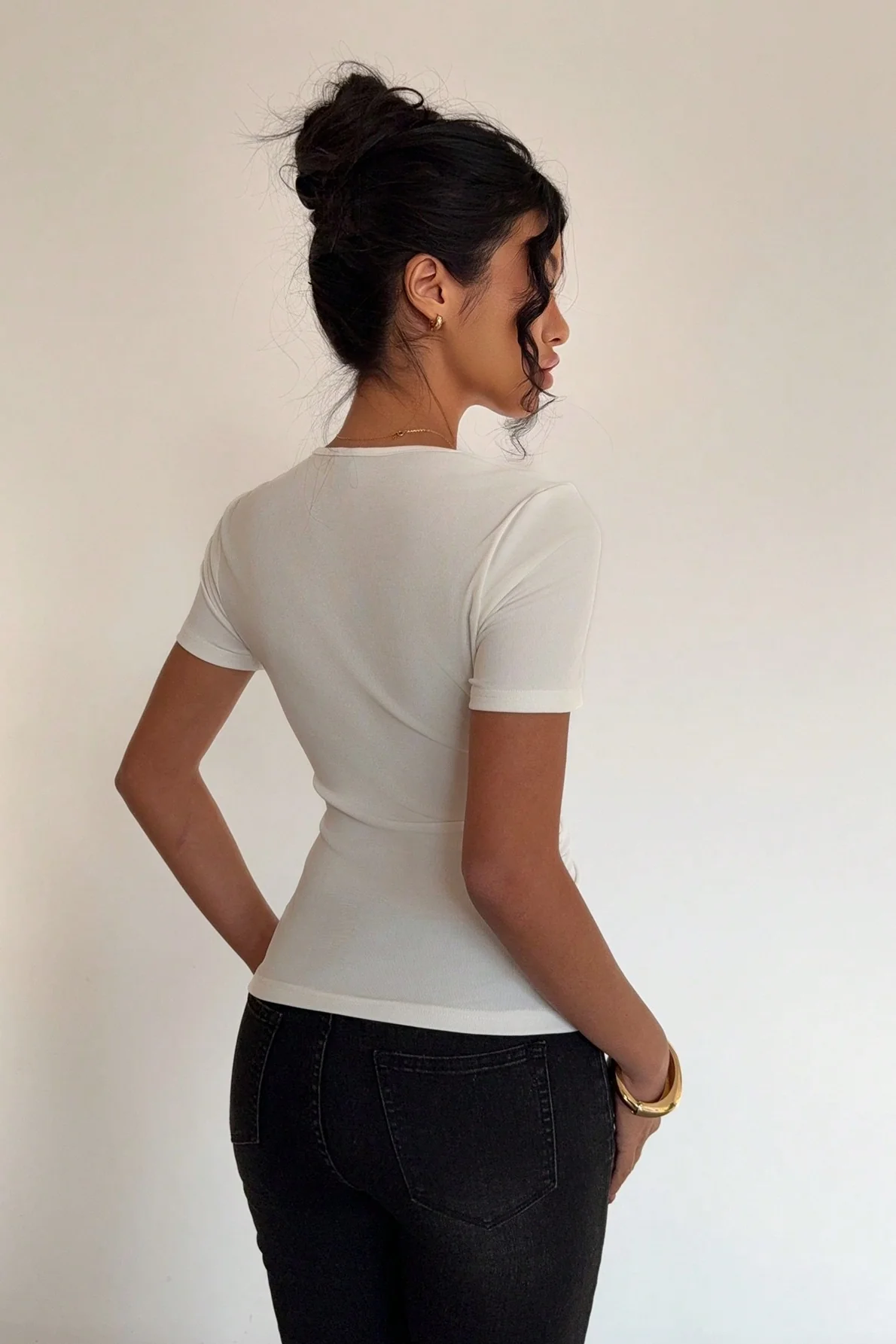 Solid Minimalist Bodycon Short Sleeve Tee - Image 5