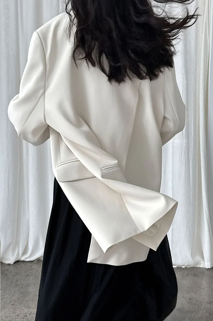 Split Back Relaxed Fit Blazer - Image 6