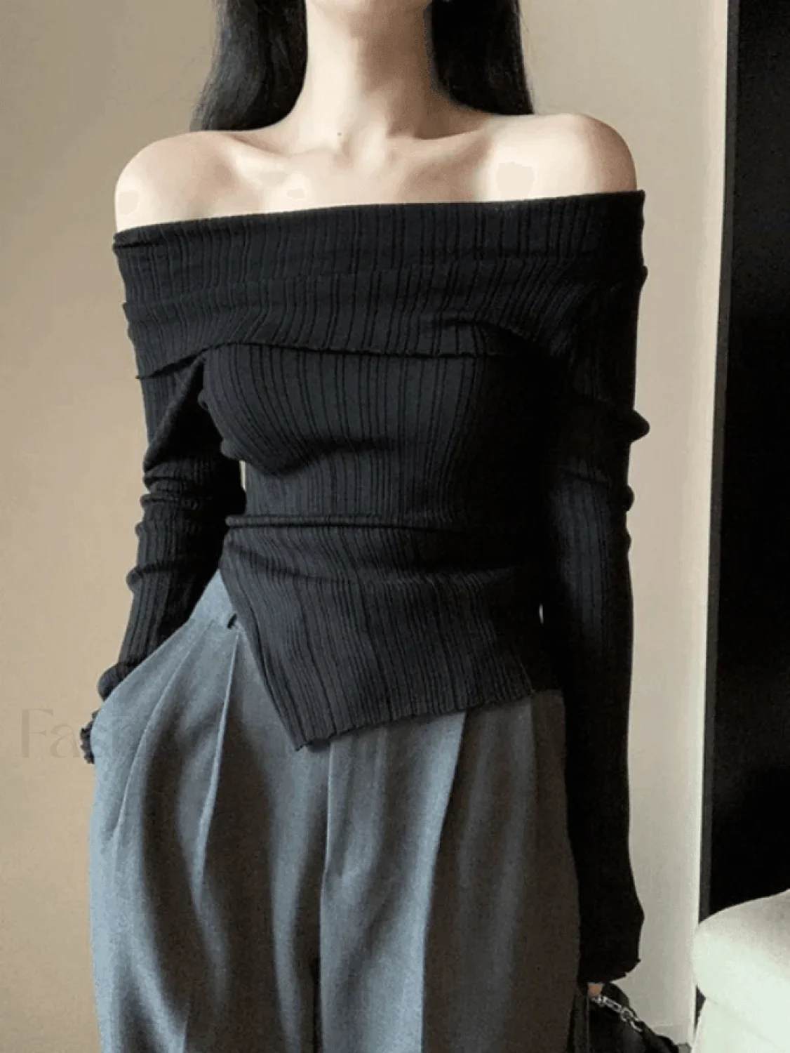 Split Off Shoulder Ribbed Knit Top - Image 13