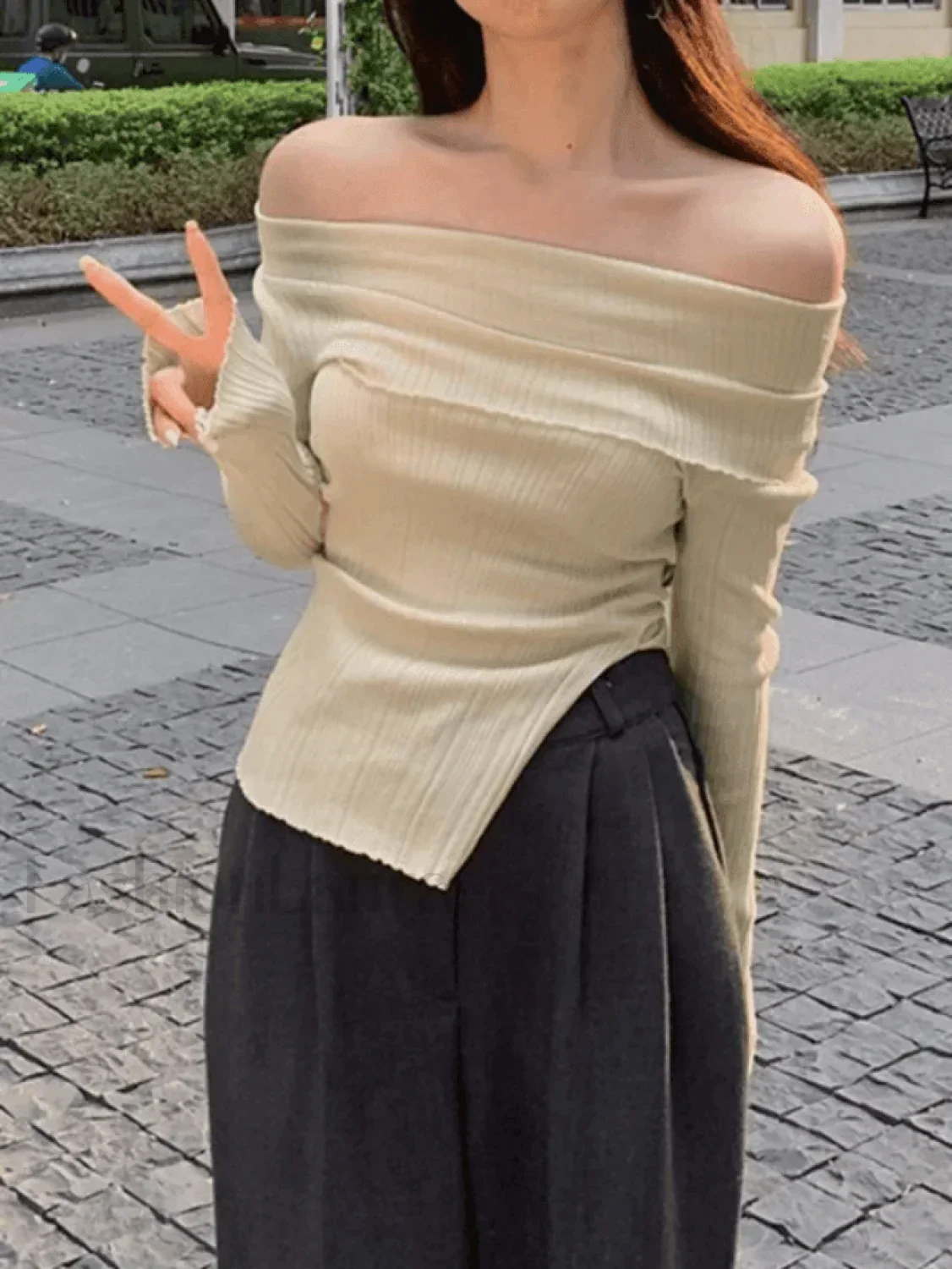 Split Off Shoulder Ribbed Knit Top - Image 3