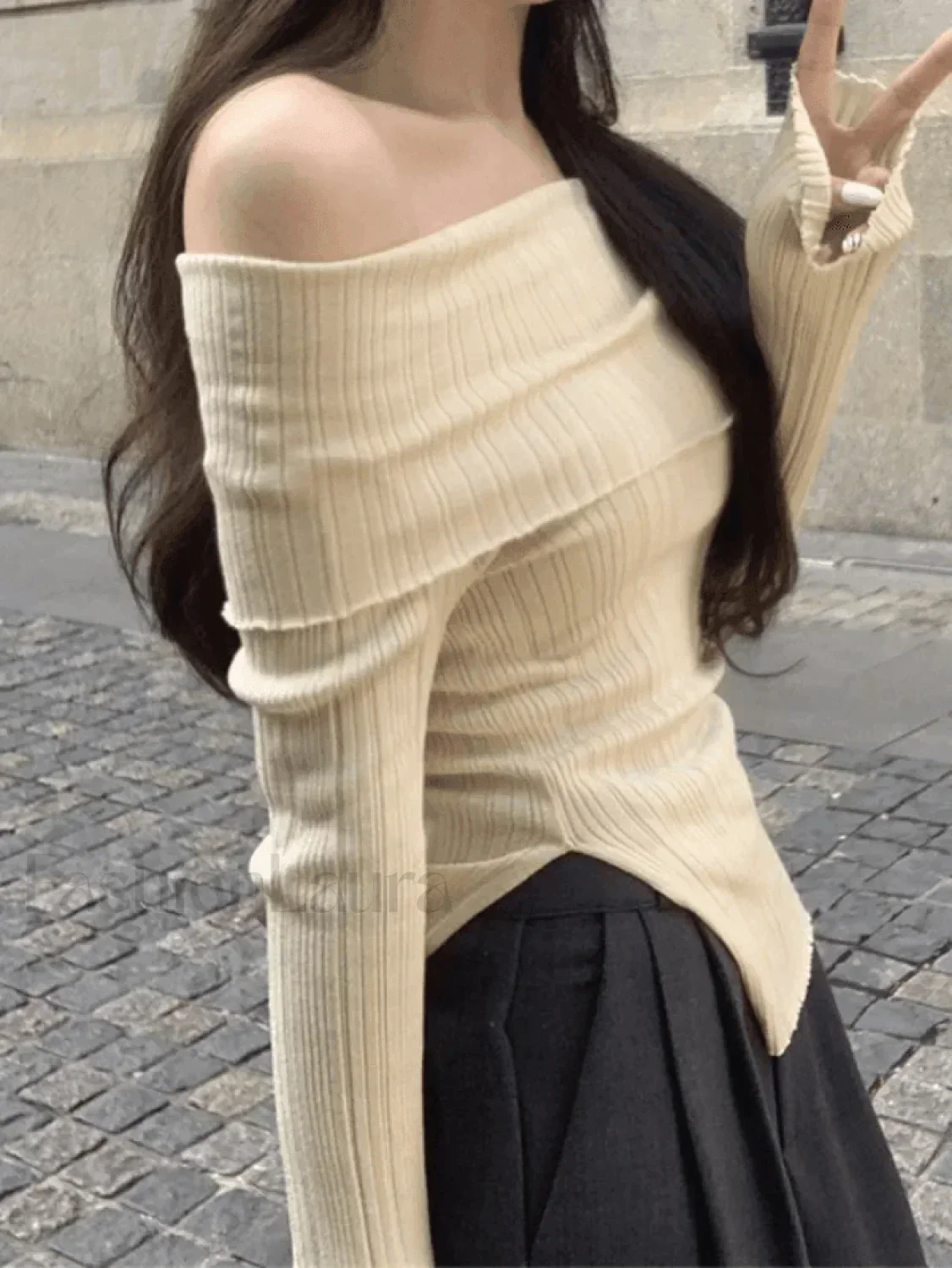 Split Off Shoulder Ribbed Knit Top - Image 5