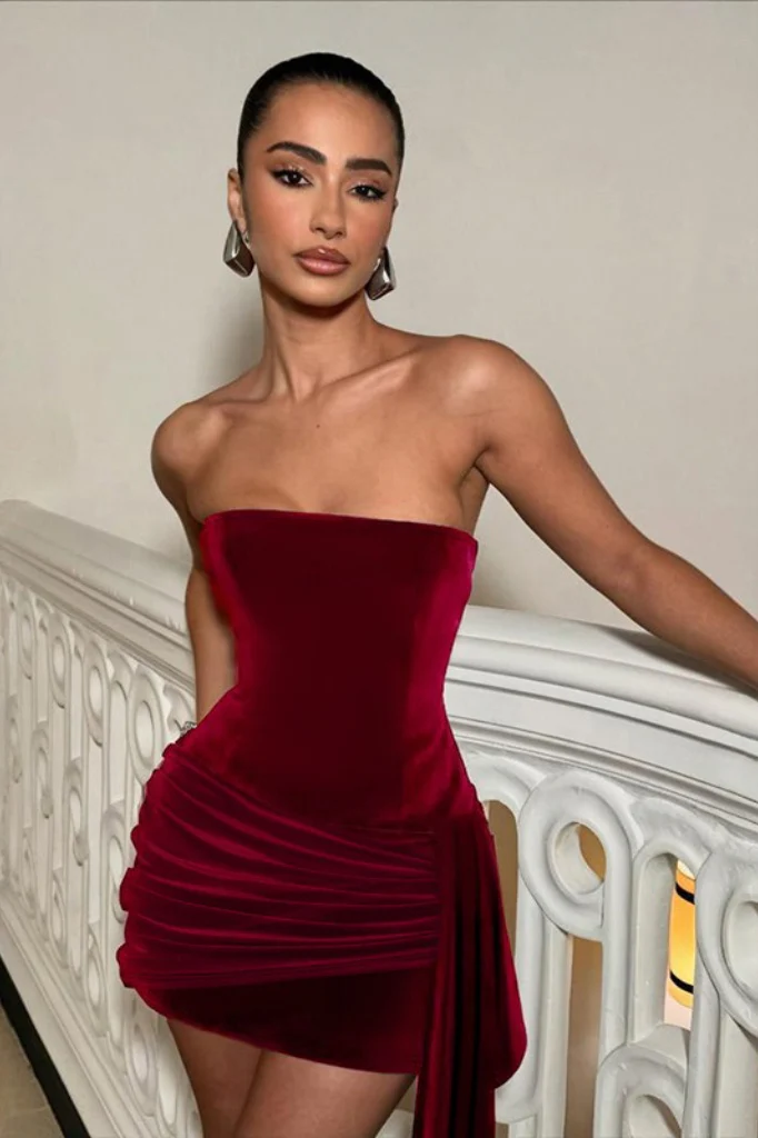 Strapless Velvet Bodycon Mini Dress - Image 4
