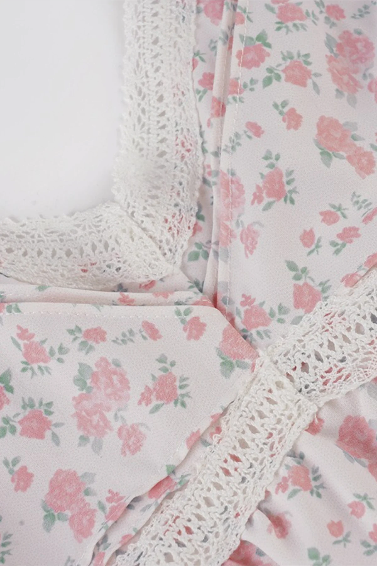 Sweet Floral V Neck  Backless Crop Top - Image 6