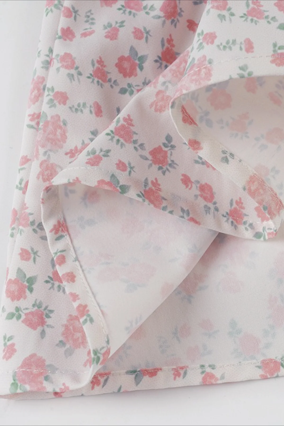 Sweet Floral V Neck  Backless Crop Top - Image 9