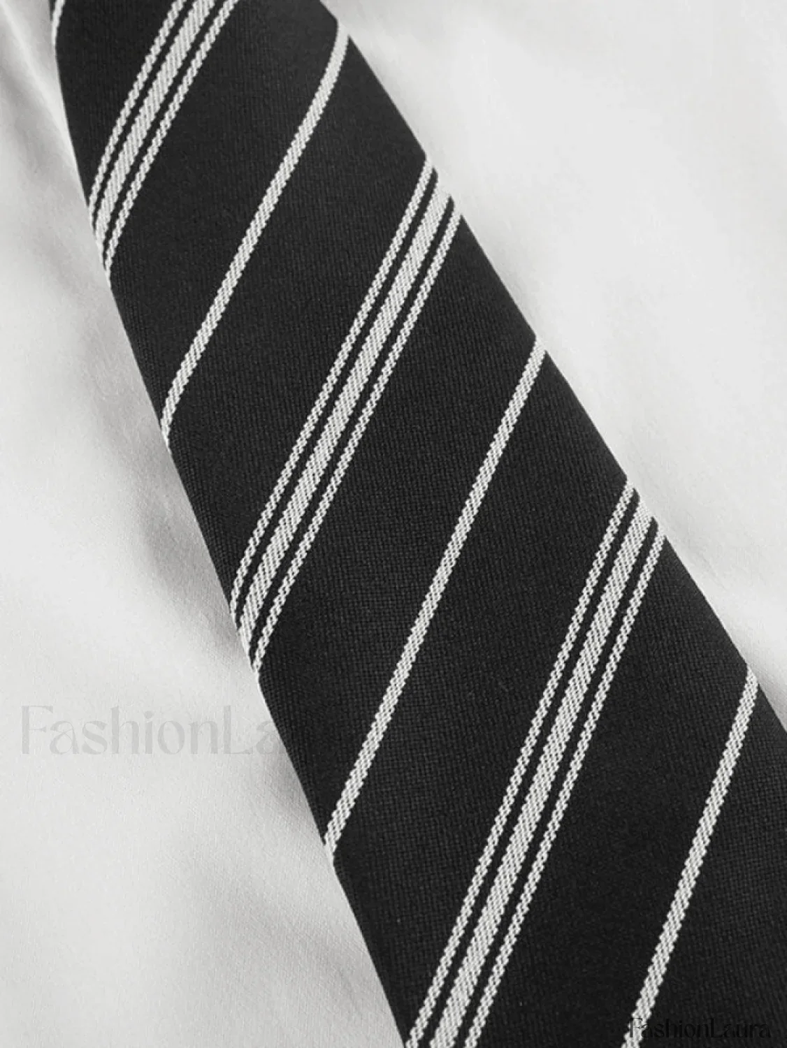 Tie Design White Cropped Blouse - Image 16