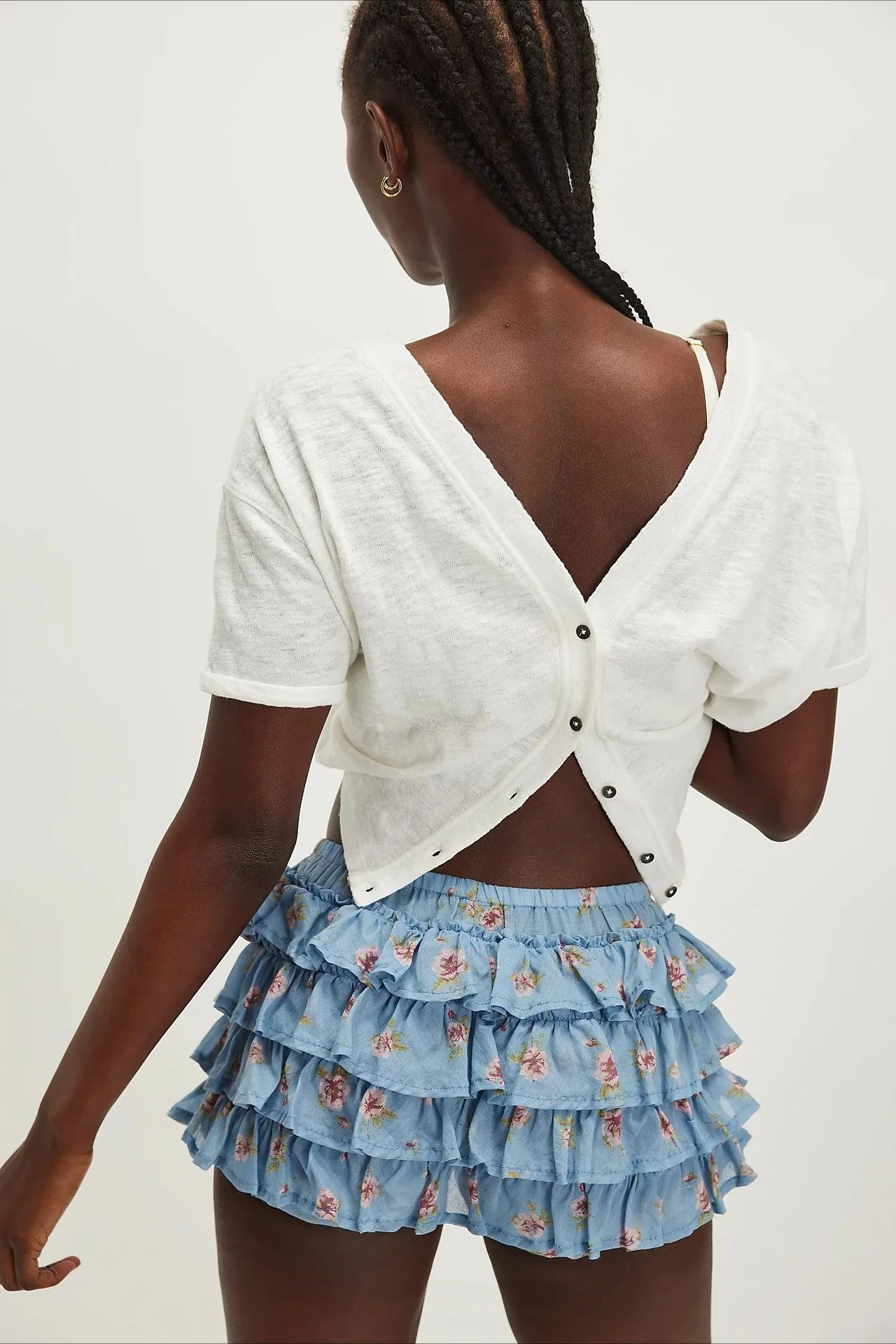 Tiered Ruffle Low Rise Elastic Waist Shorts - Image 6