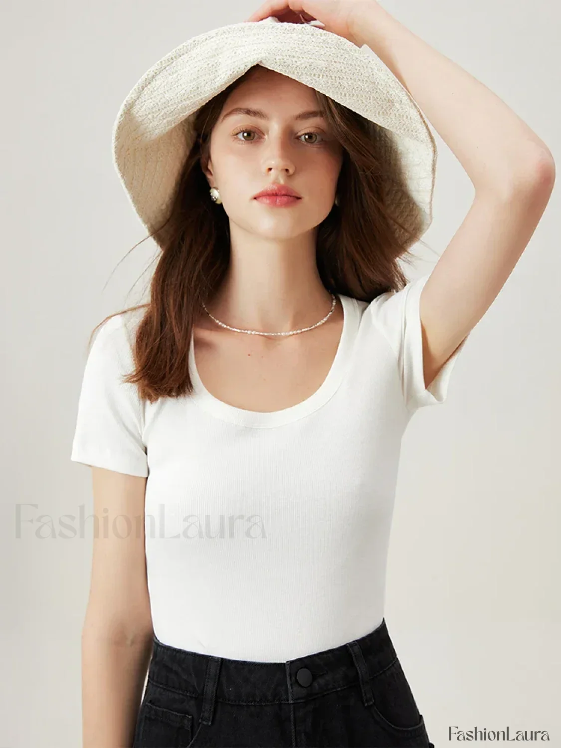U-Neck Slim Thin Knitted T-Shirt - Image 9