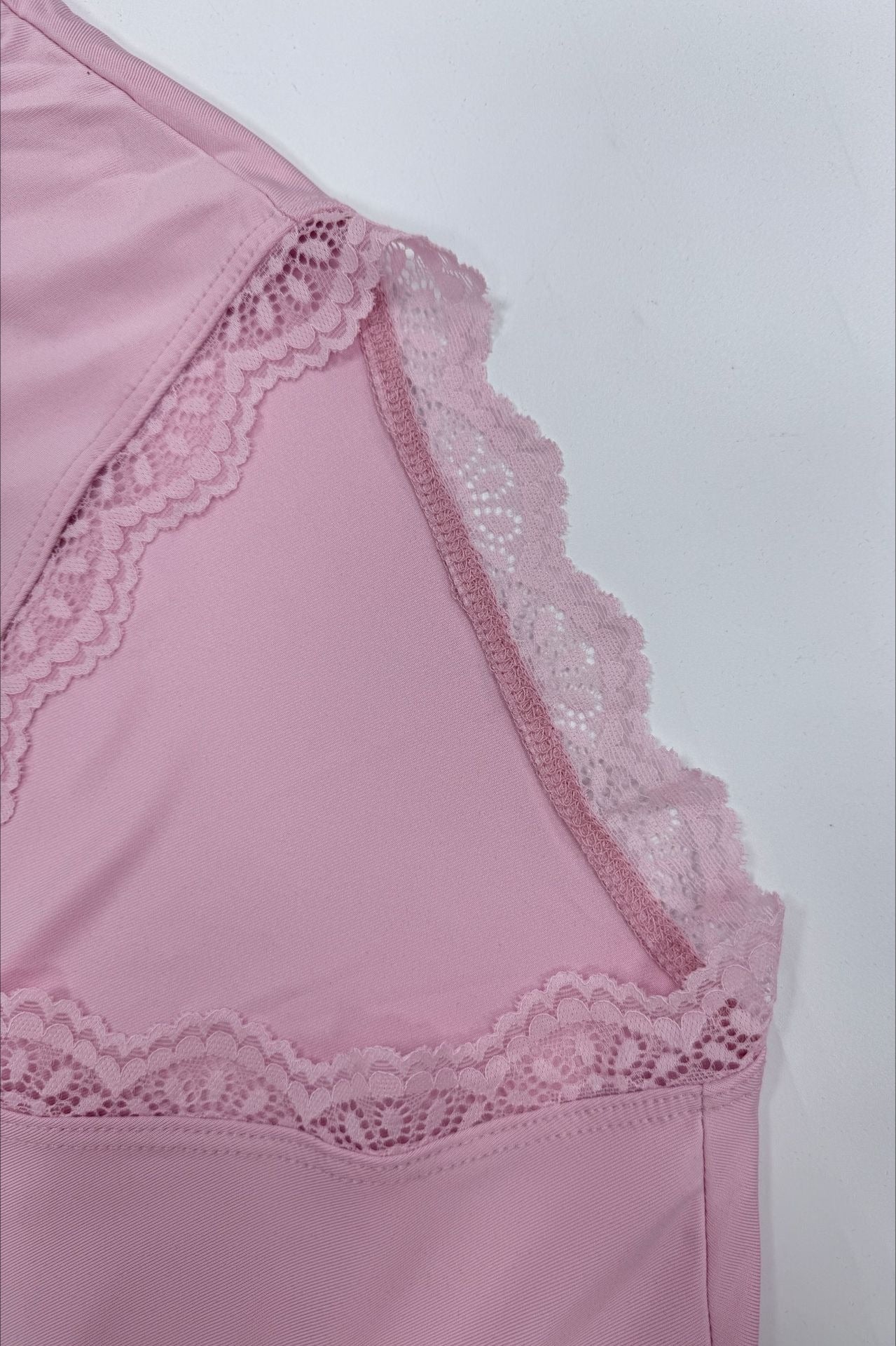V Neck Lace Trim Bodycon Long Sleeve Tee - Image 12