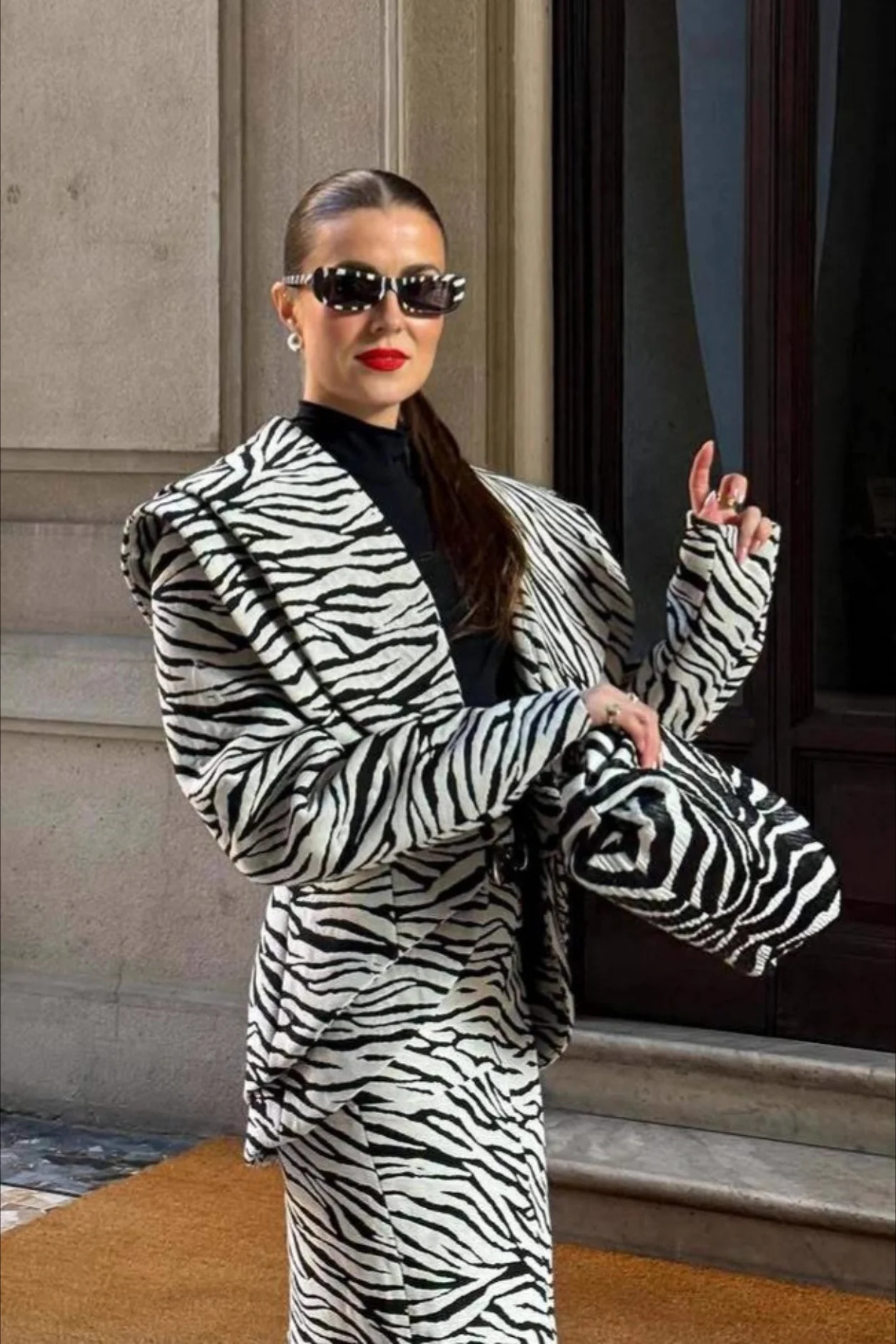 V Neck Zebra Print Two Piece Blazer Skirt Set - Image 3