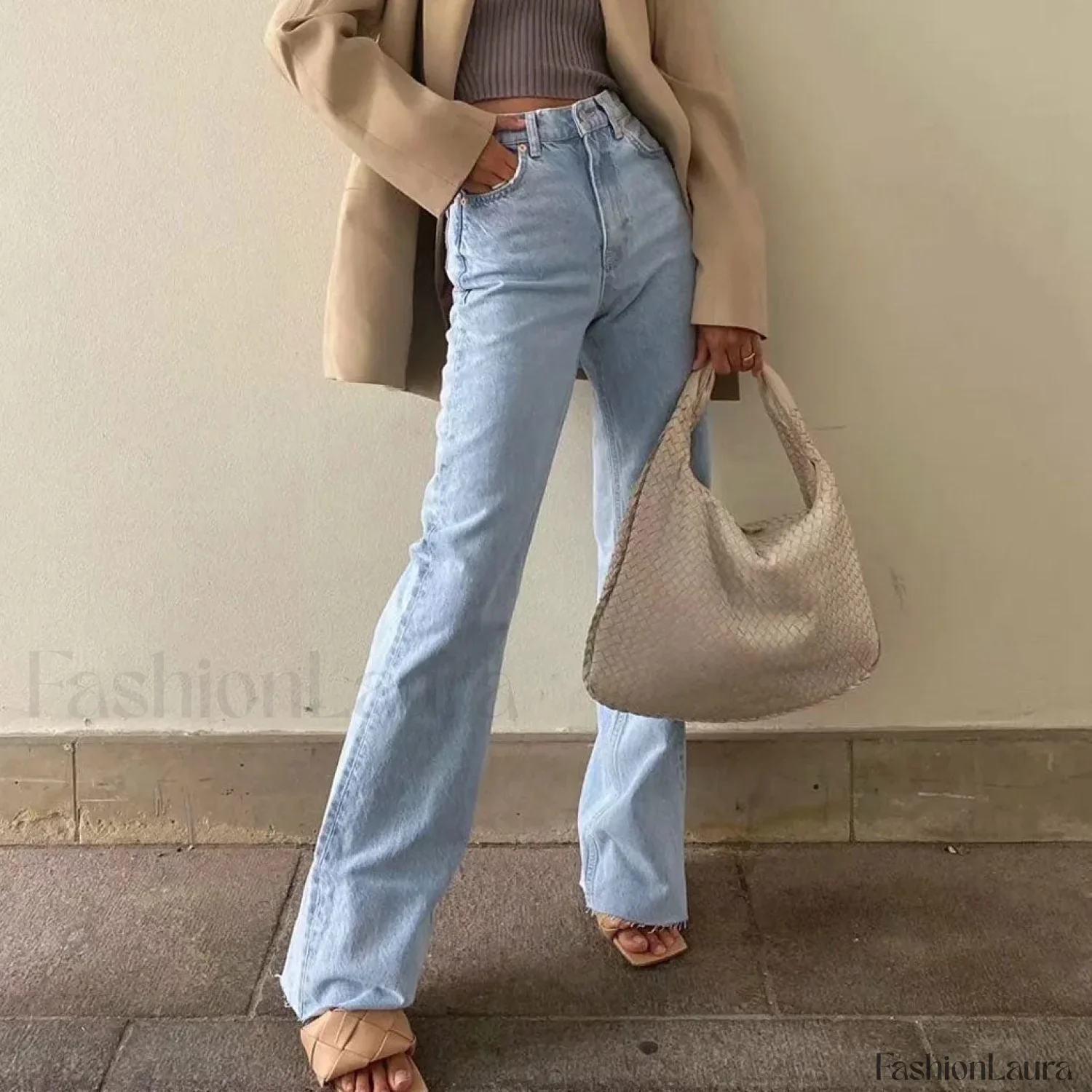Vintage High Waist Frayed Trim Wide Leg Jeans - Light Blue - Image 11