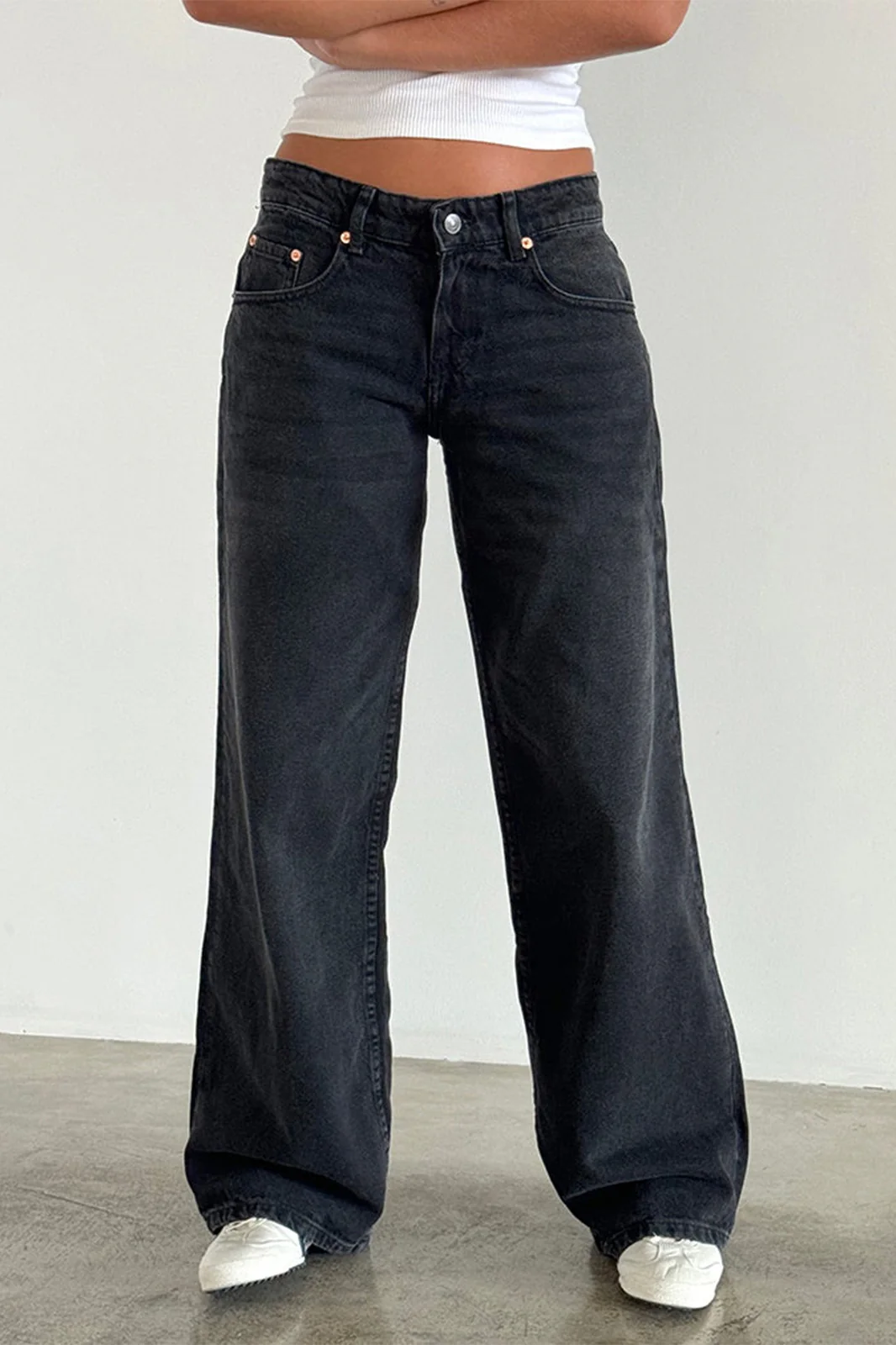 Vintage Low Rise Washed Straight Jeans - Image 10
