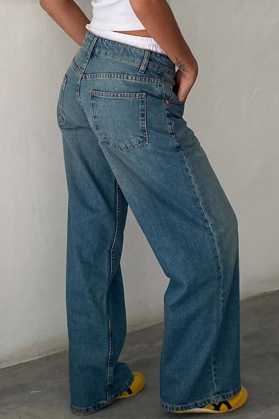 Vintage Low Rise Washed Straight Jeans - Image 3