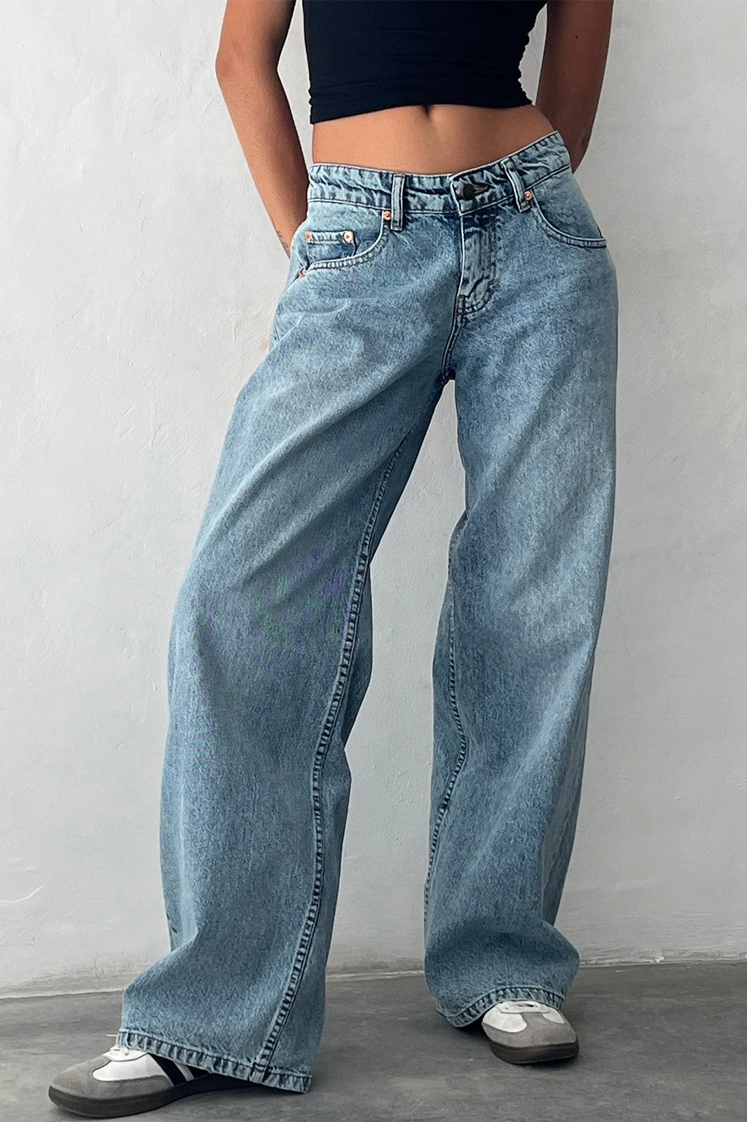 Vintage Low Rise Washed Straight Jeans - Image 4