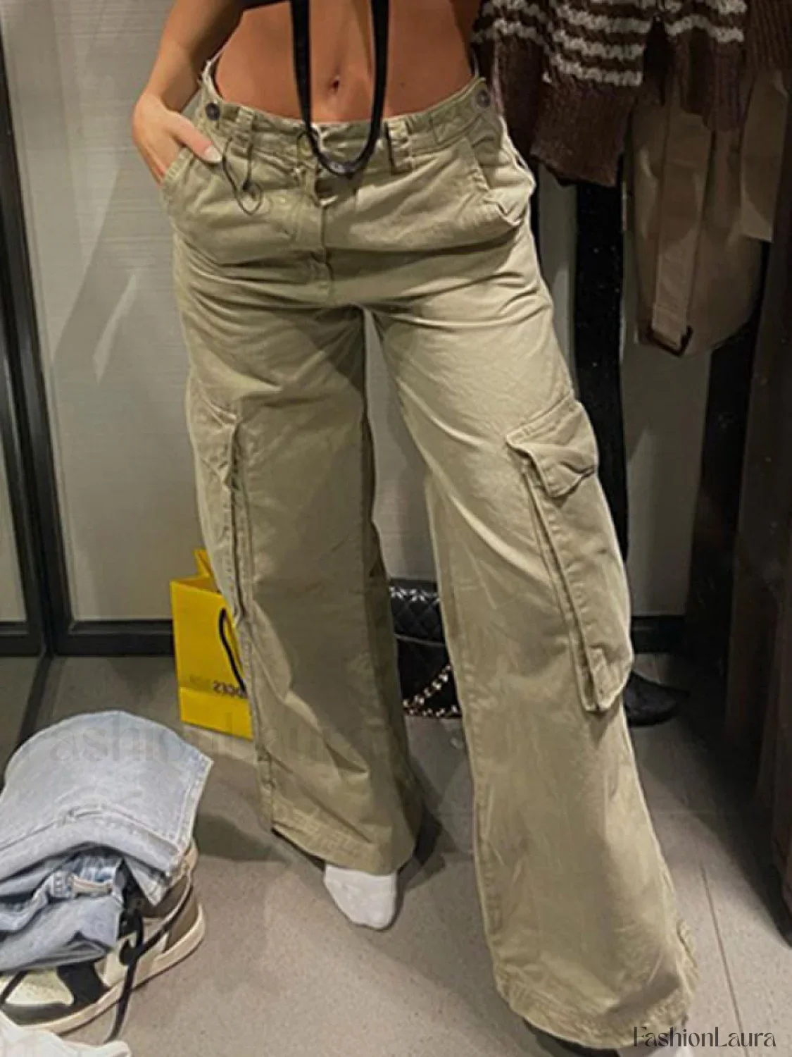 Vintage Pocket Baggy Cargo Jeans - Image 22