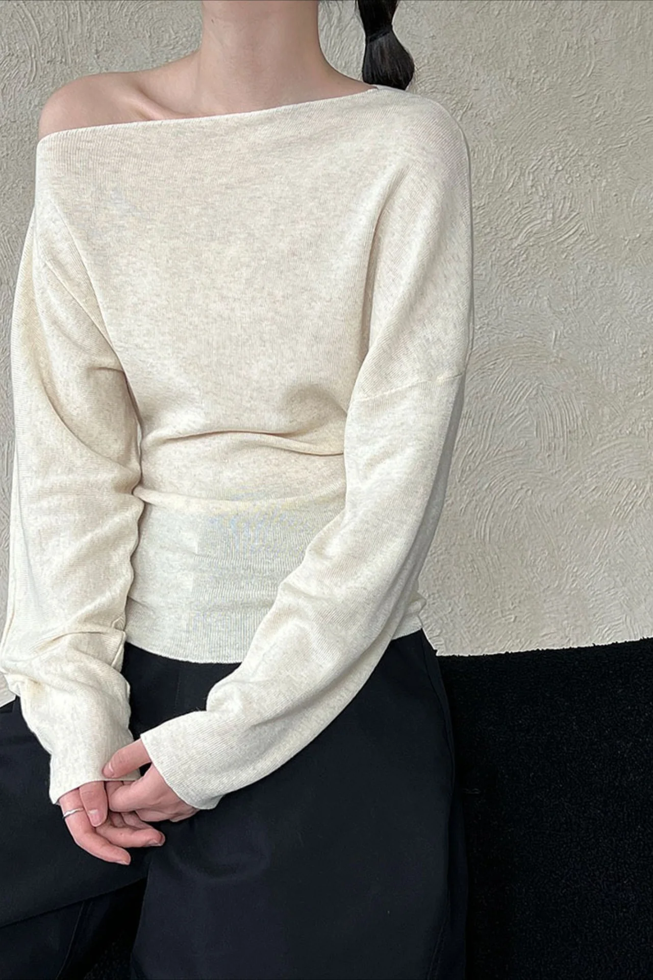 Waist Defining Asymmetric Shoulder Knit Top - Image 4