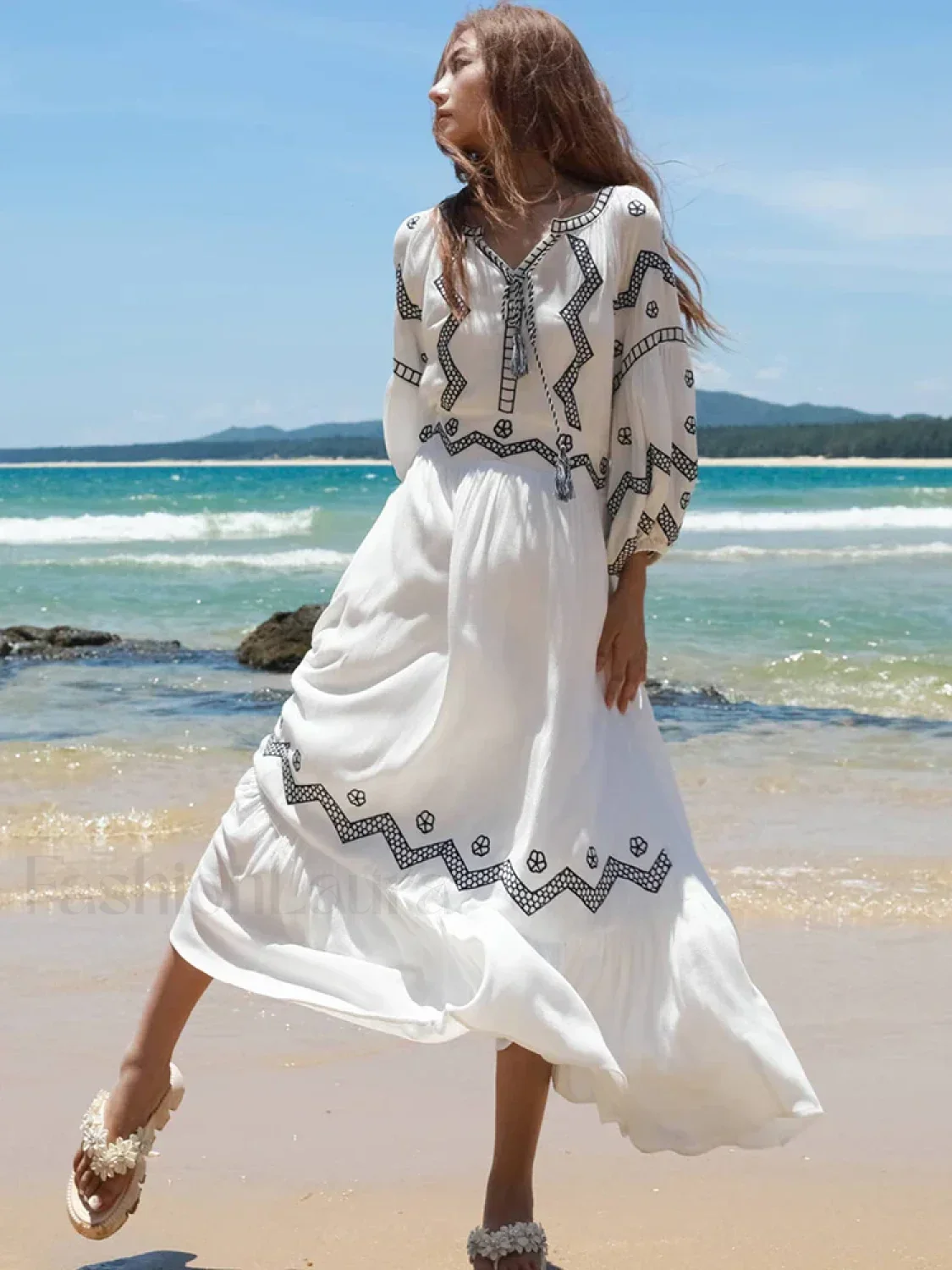 White Retro V-Neck Boho Dress
