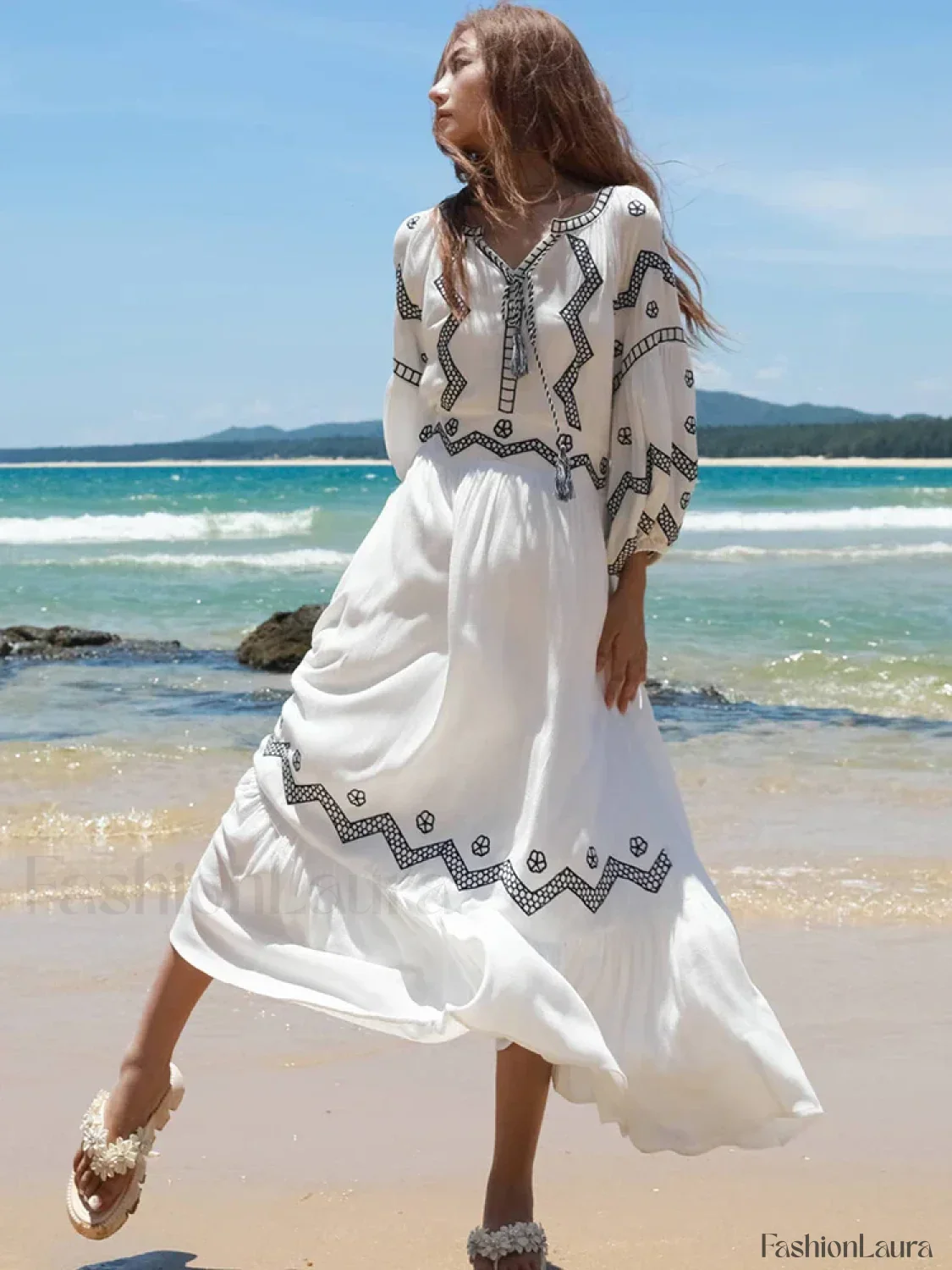 White Retro V-Neck Boho Dress - Image 2